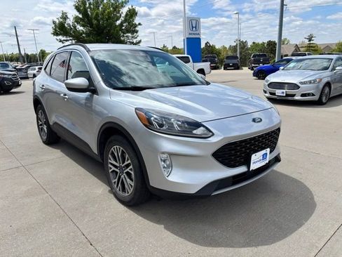 Used 2020 Ford Escape SEL AWD/4WD image 3