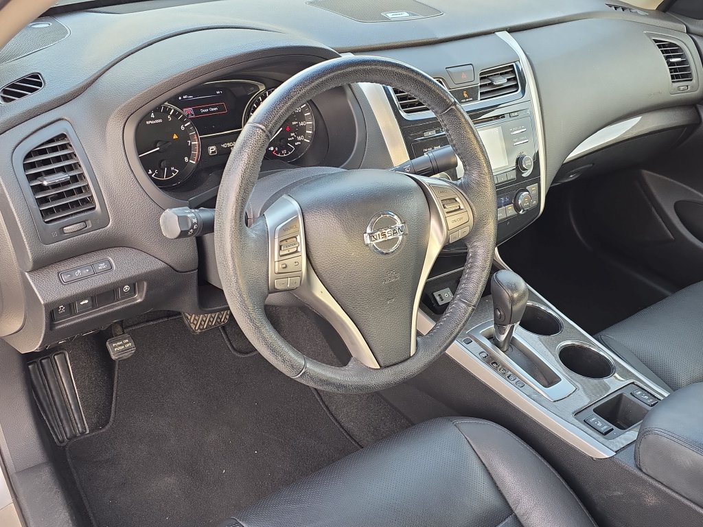 Used 2014 Nissan Altima 2.5 SL w/ Moonroof Package FWD image 21