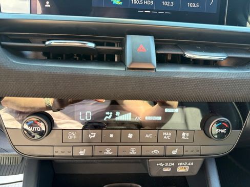 Used 2026 Subaru Outback Limited XT w/ Premium/Limited Plus Package AWD/4WD image 23