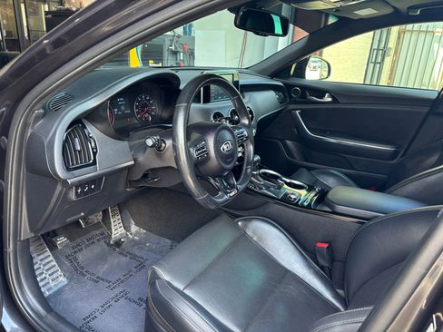 Used 2021 Kia Stinger GT-Line image 11