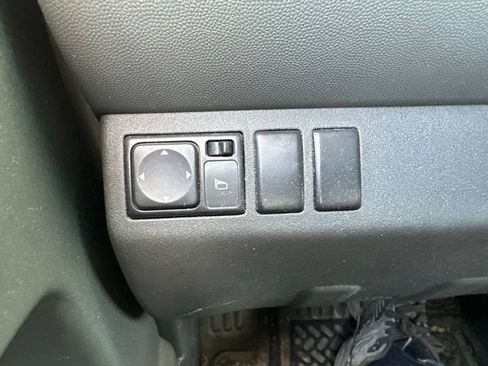 Used 2014 Nissan Xterra S AWD/4WD image 13