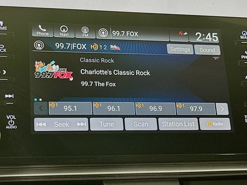 Used 2019 Honda Accord Touring image 21