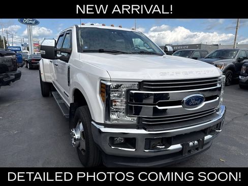 Used 2018 Ford F350 Lariat w/ Lariat Ultimate Package AWD/4WD image 2