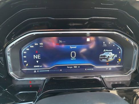 Used 2022 Chevrolet Silverado 1500 LT Trail Boss w/ LT Trail Boss Premium Package image 19