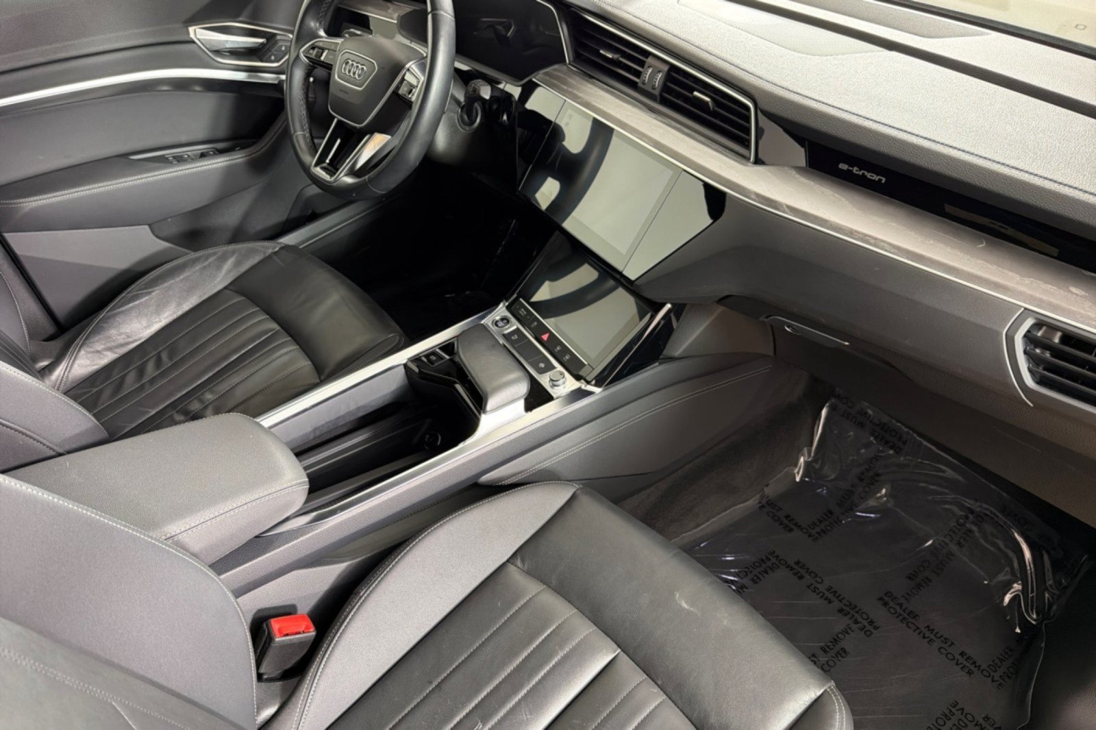 Used 2024 Audi Q8 e-tron Premium AWD/4WD image 14