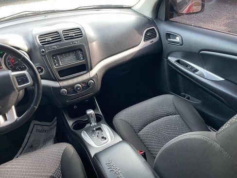 Used 2020 Dodge Journey SE w/ SE Popular Equipment Group FWD image 15