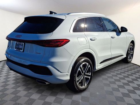 Used 2025 Audi Q5 Premium Plus w/ Premium Plus AWD/4WD image 6