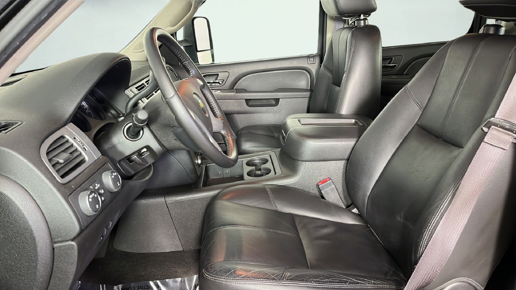 Used 2013 Chevrolet Silverado 2500 LTZ AWD/4WD image 14