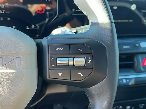 New 2025 Kia K4 GT-Line image 16