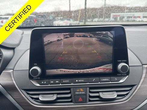 Used 2024 Nissan Altima 2.5 SV AWD/4WD image 2