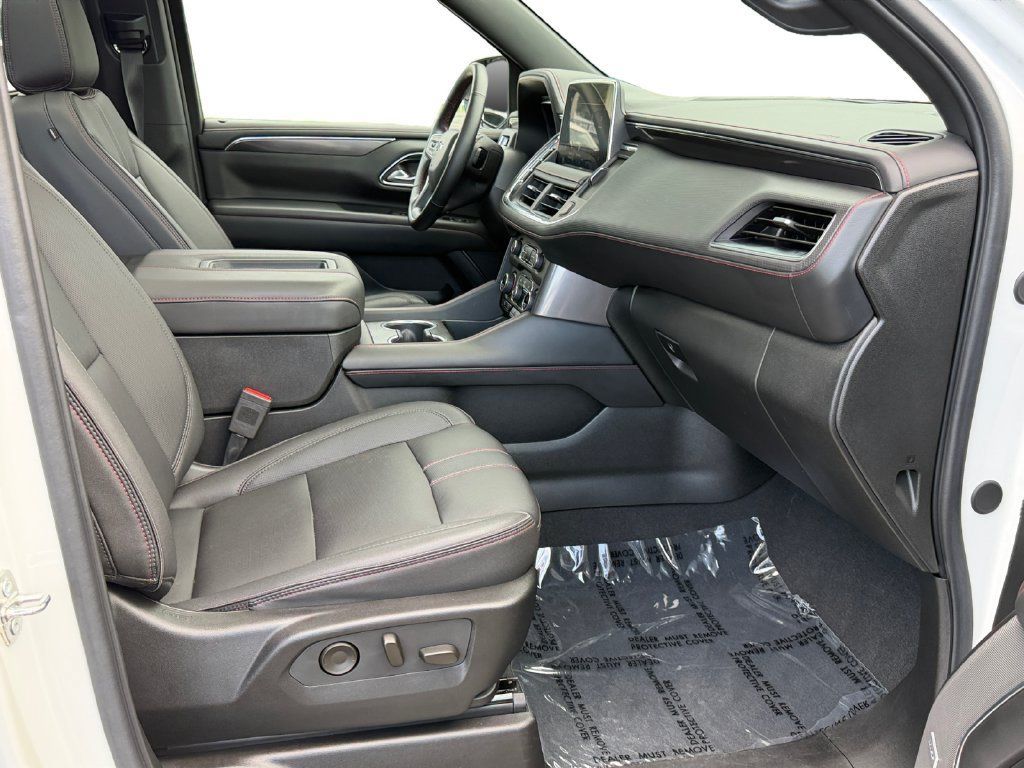 Used 2023 Chevrolet Tahoe RST w/ Luxury Package AWD/4WD image 8