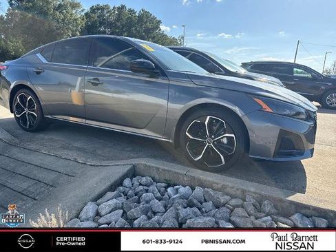 Certified 2024 Nissan Altima 2.5 SR FWD image 2