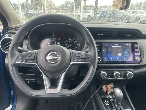 Used 2024 Nissan Kicks SV w/ Exterior Package image 14