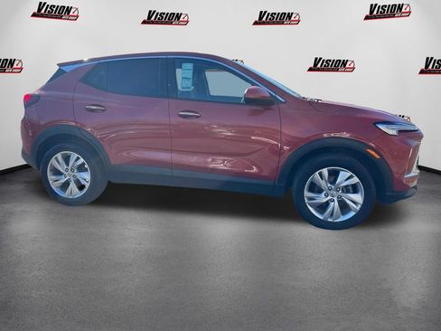 Used 2024 Buick Encore GX Preferred w/ Comfort Package AWD/4WD image 4