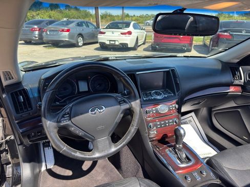 Used 2011 INFINITI G37 Sport w/ Premium Pkg image 19