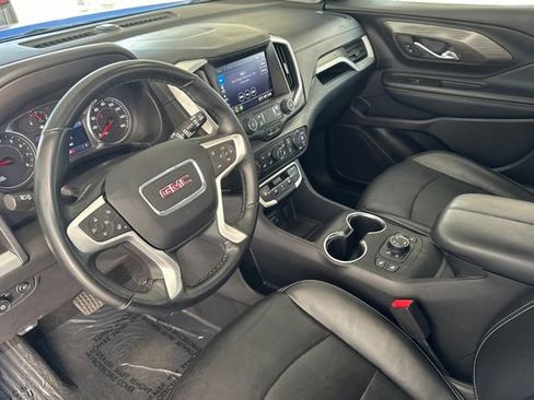 Used 2024 GMC Terrain SLT image 10
