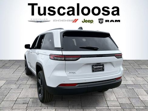New 2026 Jeep Grand Cherokee Limited w/ Limited Altitude Package RWD image 5