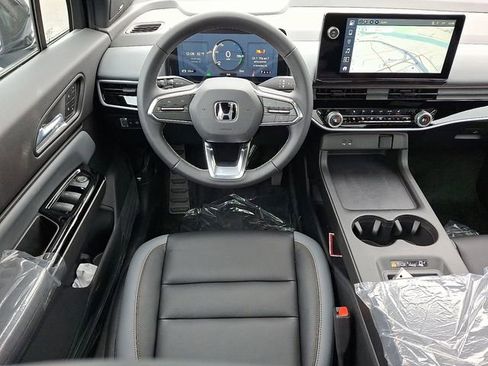New 2025 Honda Prologue Touring image 9