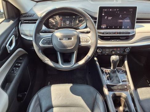 Used 2022 Jeep Compass Limited AWD/4WD image 3