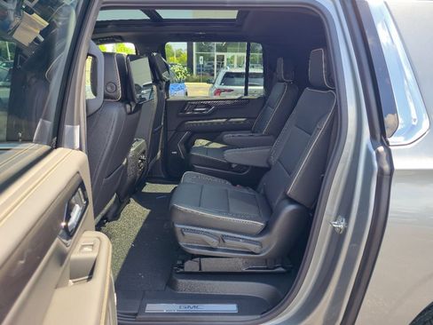 New 2026 GMC Yukon XL Elevation w/ Elevation Premium Package AWD/4WD image 24