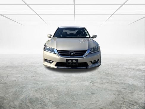 Used 2015 Honda Accord Sport image 10