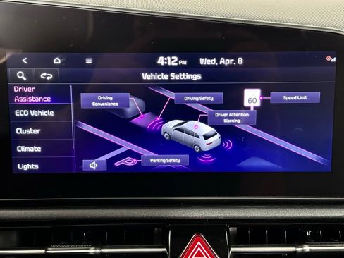 Used 2023 Kia Niro EX Touring FWD image 29