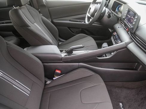 New 2026 Hyundai Elantra Sport image 18