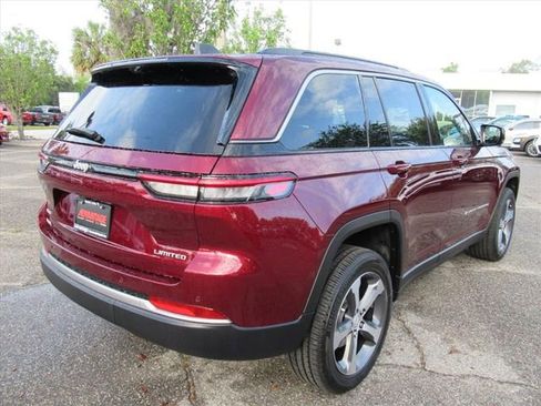 New 2026 Jeep Grand Cherokee Limited AWD/4WD image 6