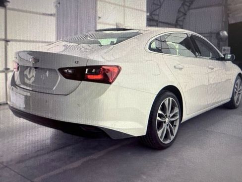 Used 2025 Chevrolet Malibu LT FWD image 7
