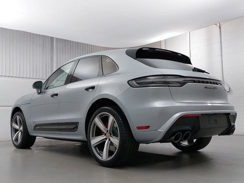 New 2026 Porsche Macan GTS image 3