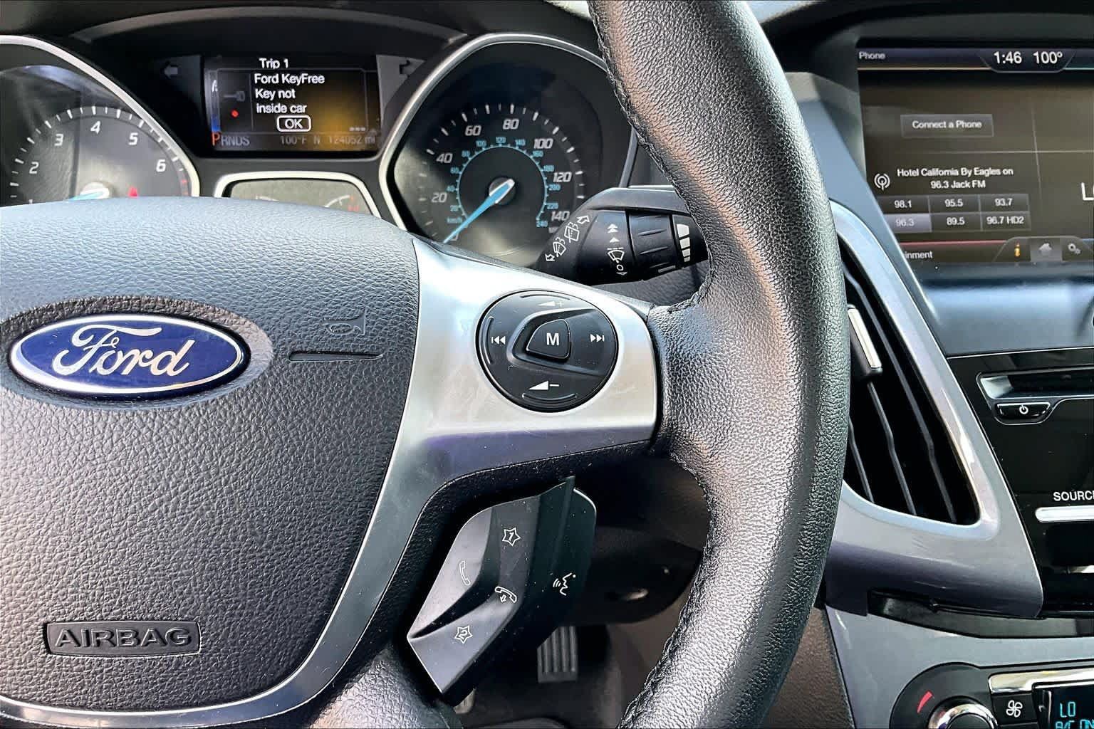 Used 2013 Ford Focus Titanium FWD image 25