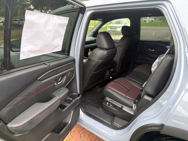 New 2026 Honda Pilot Black Edition image 14