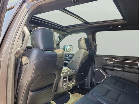 Used 2020 RAM 1500 Laramie AWD/4WD image 12