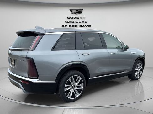 New 2026 Cadillac Vistiq Luxury w/ LPO, Floor Liner Package image 17