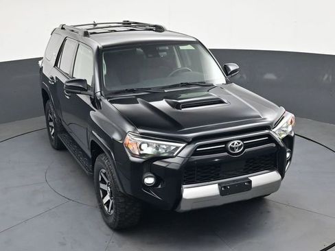 Used 2021 Toyota 4Runner TRD Off-Road AWD/4WD image 34