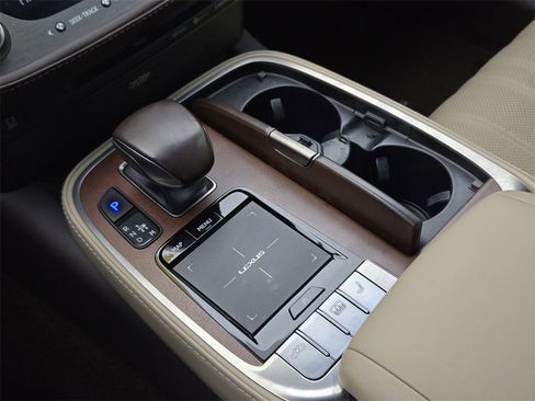 Used 2018 Lexus LS 500 image 20