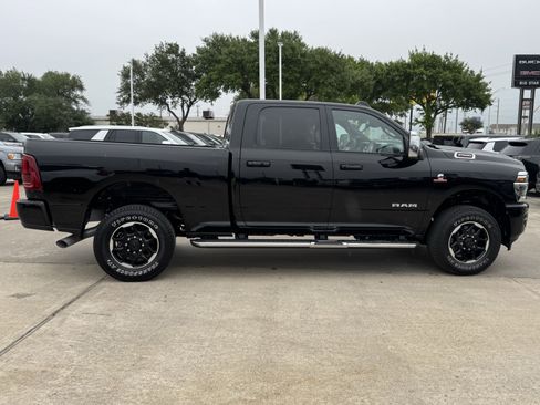 Used 2025 RAM 2500 Laramie AWD/4WD image 7
