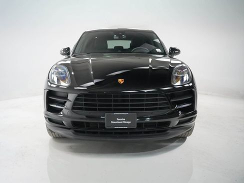 Certified 2021 Porsche Macan image 7