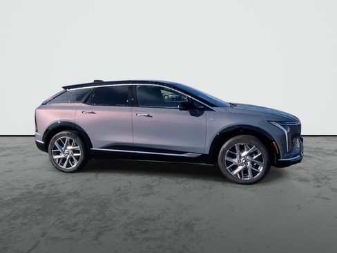 New 2026 Cadillac Optiq Luxury 1 image 9