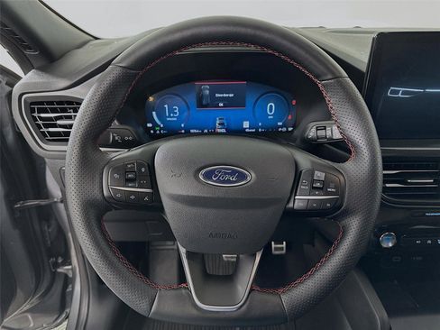 Used 2024 Ford Escape ST-Line Select w/ Tech Pack #2 image 12