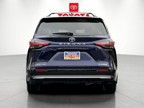 New 2026 Toyota Sienna Platinum AWD/4WD image 4
