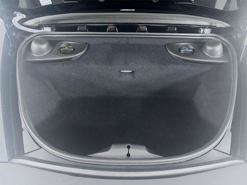 Used 2021 Porsche 718 Boxster RWD image 22