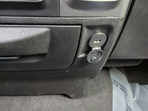 Used 2022 RAM 1500 Warlock AWD/4WD image 29