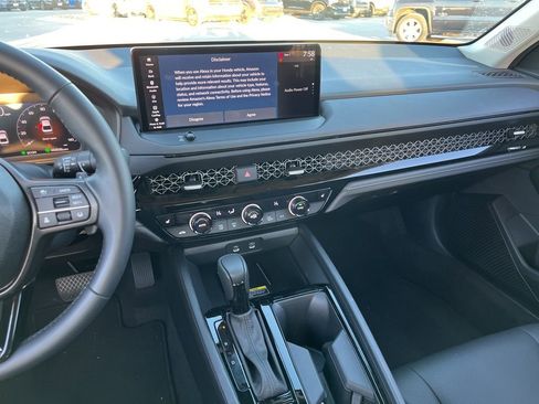 Used 2025 Honda Accord EX-L image 19