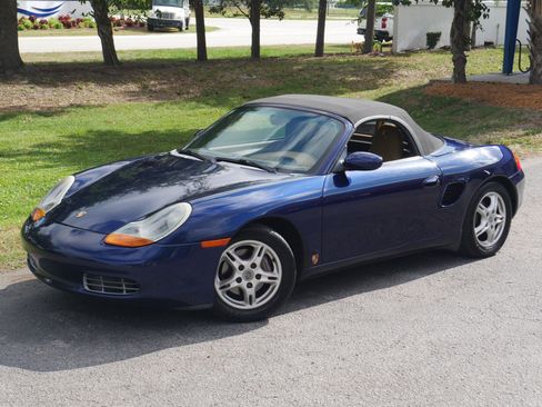 Used 2002 Porsche Boxster RWD image 13