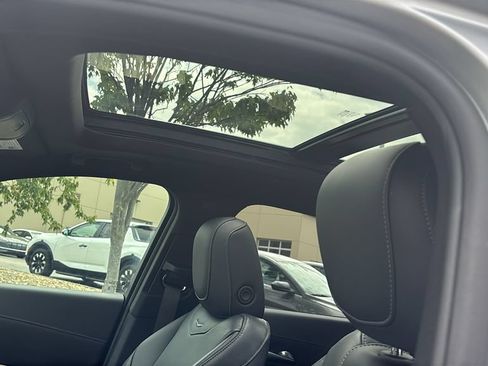 Used 2021 Cadillac XT4 Premium Luxury w/ Cold Weather Package FWD image 26
