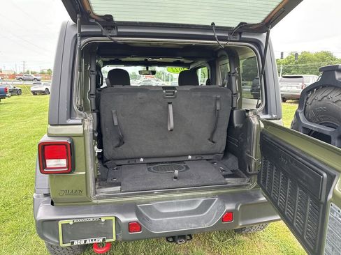 Used 2022 Jeep Wrangler Rubicon AWD/4WD image 17