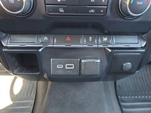 Used 2020 Chevrolet Silverado 1500 LT RWD image 32