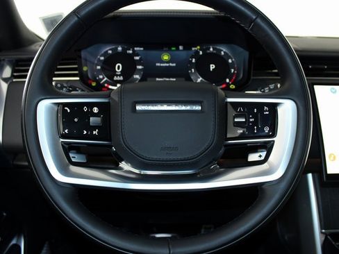 Used 2025 Land Rover Range Rover Autobiography image 18
