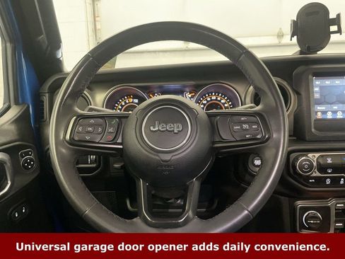 Used 2023 Jeep Gladiator Sport image 5